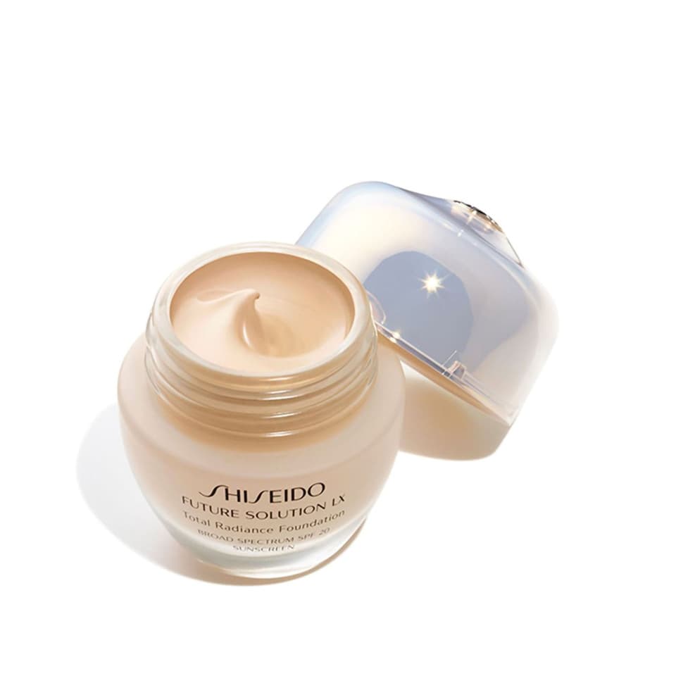 Future Solution Lx Total Radiance Foundation